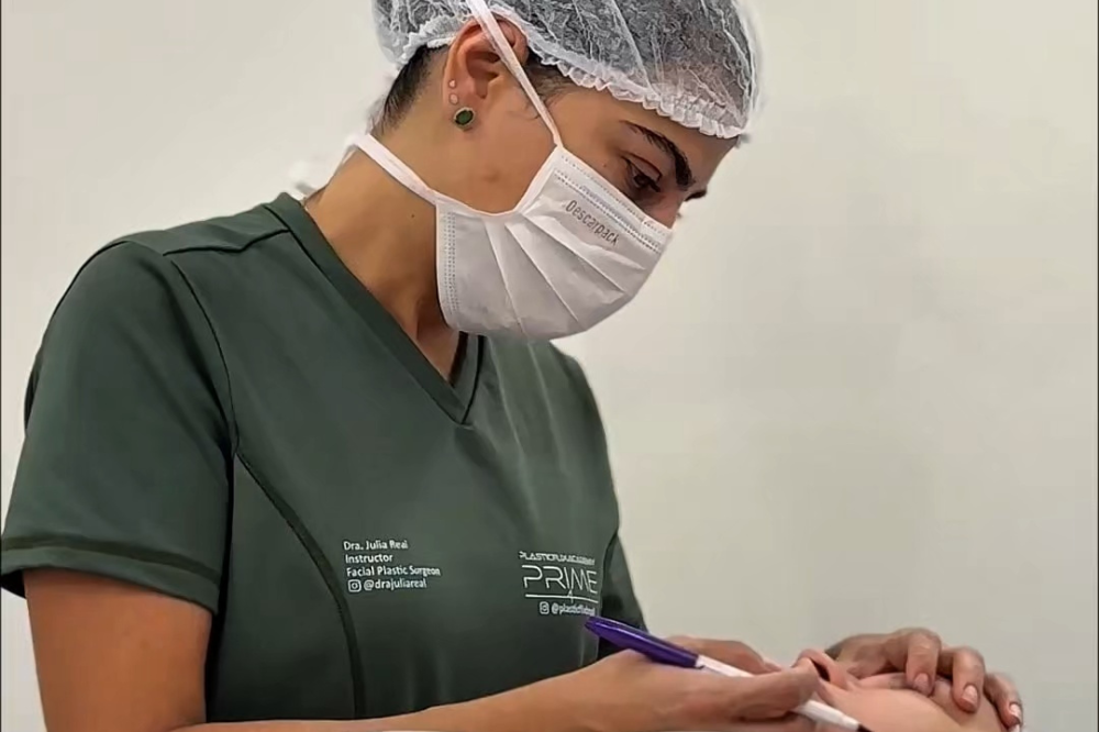 Radiesse ou Sculptra: como funcionam os bioestimuladores de colágeno e qual escolher?